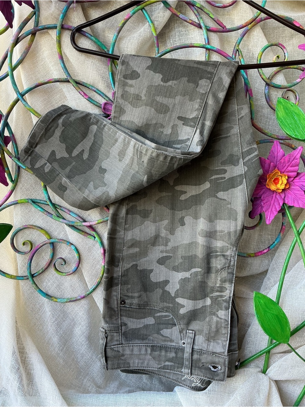 Universal Thread Olive Gray Camo Skinny Jeans - Picture 2 of 2